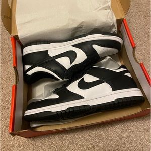 Nike Panda Dunks Size 5Y (6.5W) New with box